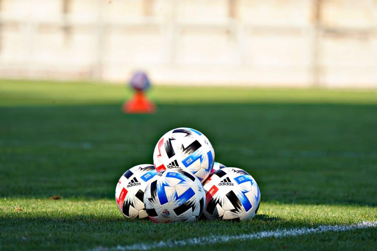 What Size Soccer Ball do I Need? Soccer Ball Sizes Explained